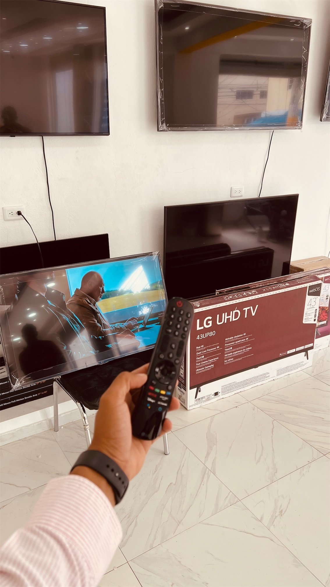 tv - Tv 43 pulgadas LG Smart Tv  real 4K UHD Up80 control voz 2021 Oferta black