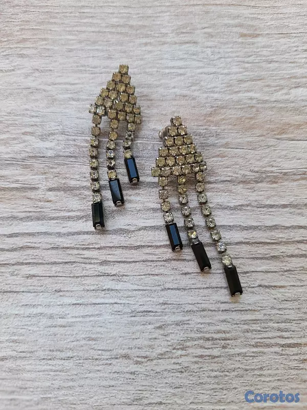 joyas, relojes y accesorios - Se Vende Aretes Vintange de fieata  4
