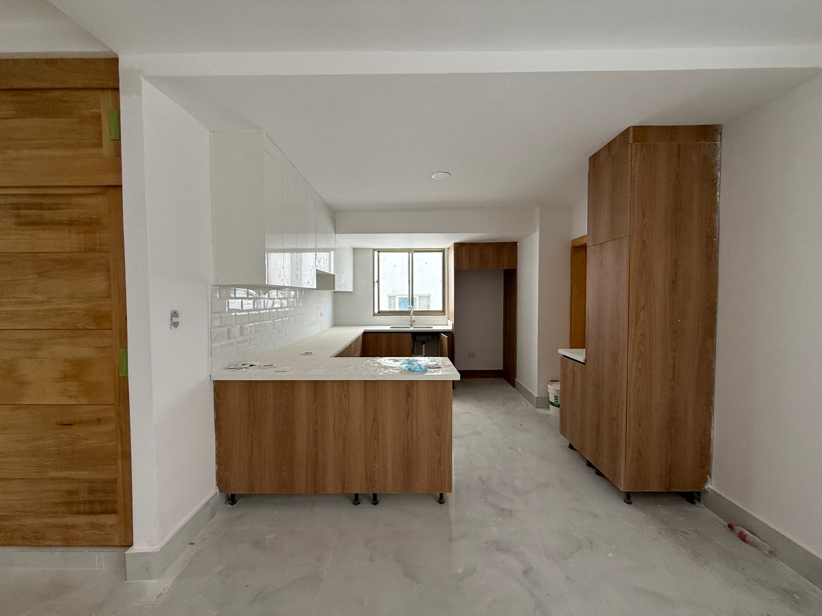 apartamentos - Vendo Ph nuevo urb real 4 hab con su baño tres par