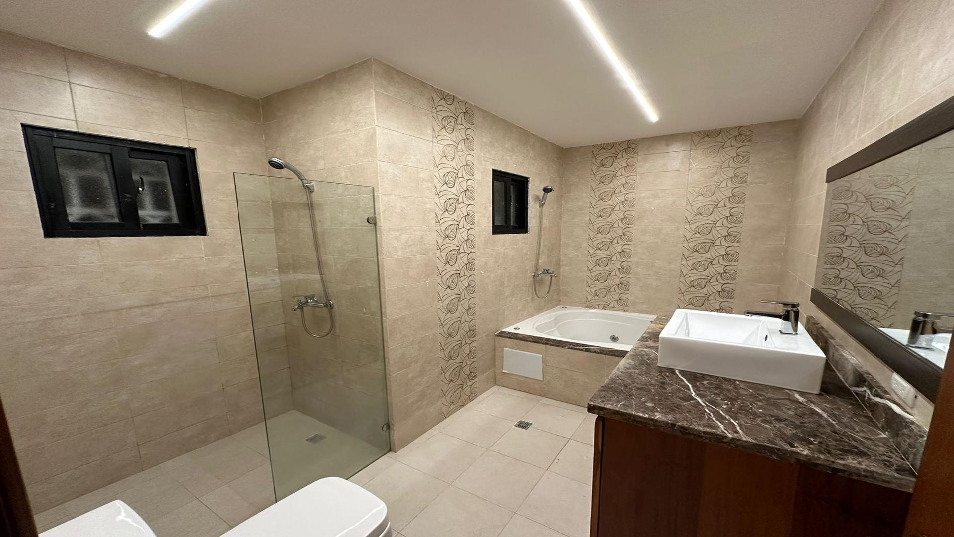 casas - Casa en Alquiler en Bella Vista, 4 habitaciones 9
