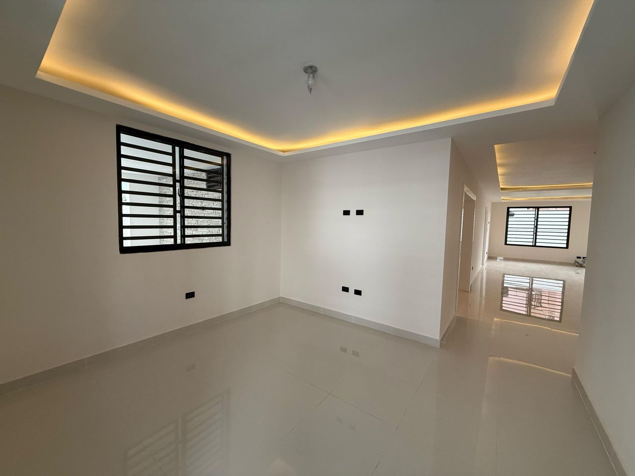casas - Amplia Casa Familiar en alquiler  7