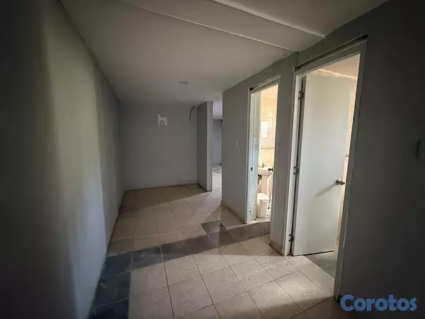 oficinas y locales comerciales - Nave Industrial en Las Americas 450 M2 4