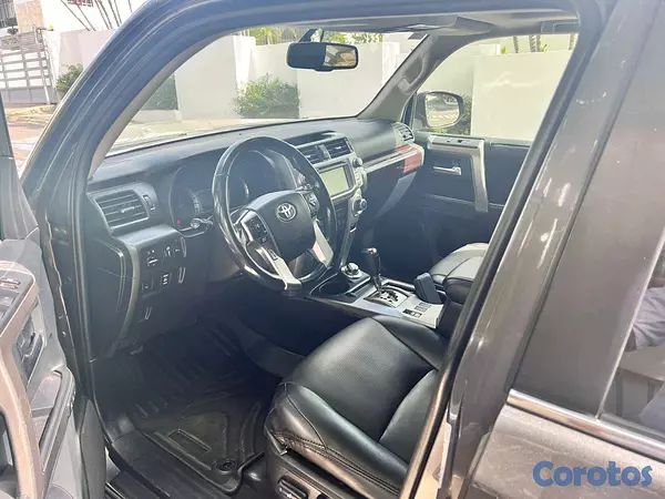 jeepetas y camionetas - Toyota 4runner limited 2015 6