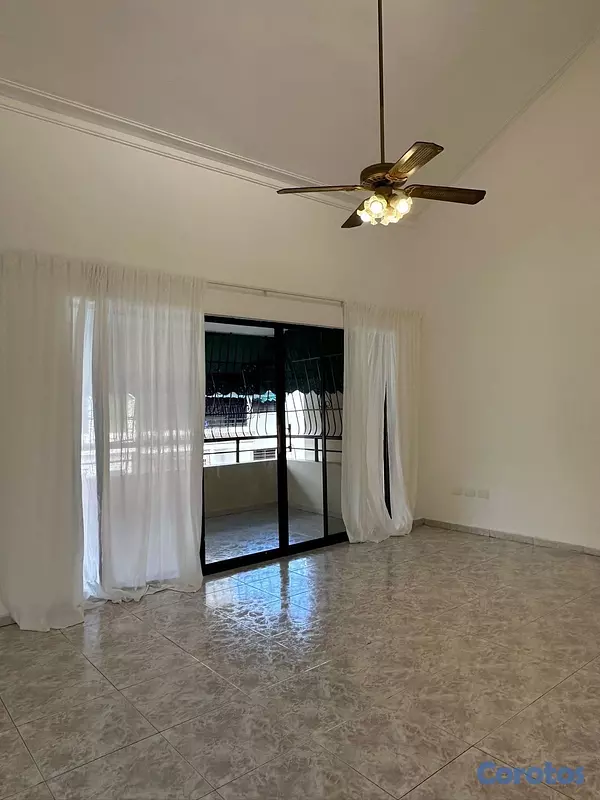 apartamentos - alquiló bella vista dos habitaciones 2.5 baños un parqueo techado  piso 4 balcón 8