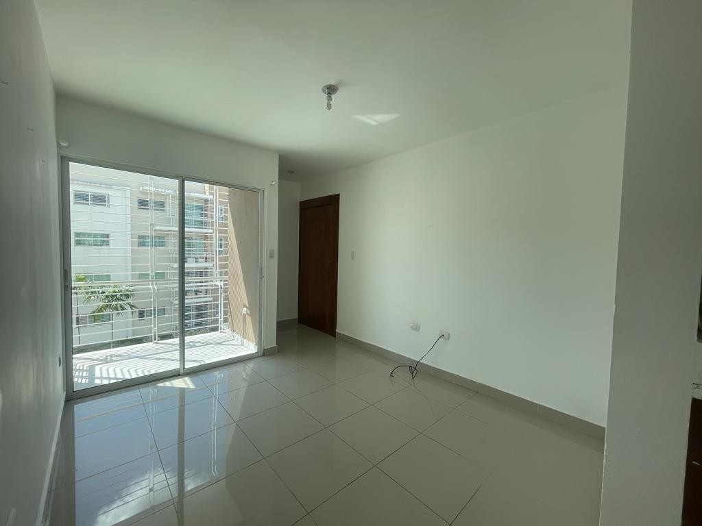 apartamentos - Apartamento 3er Nivel con Piscina en Gurabo 5