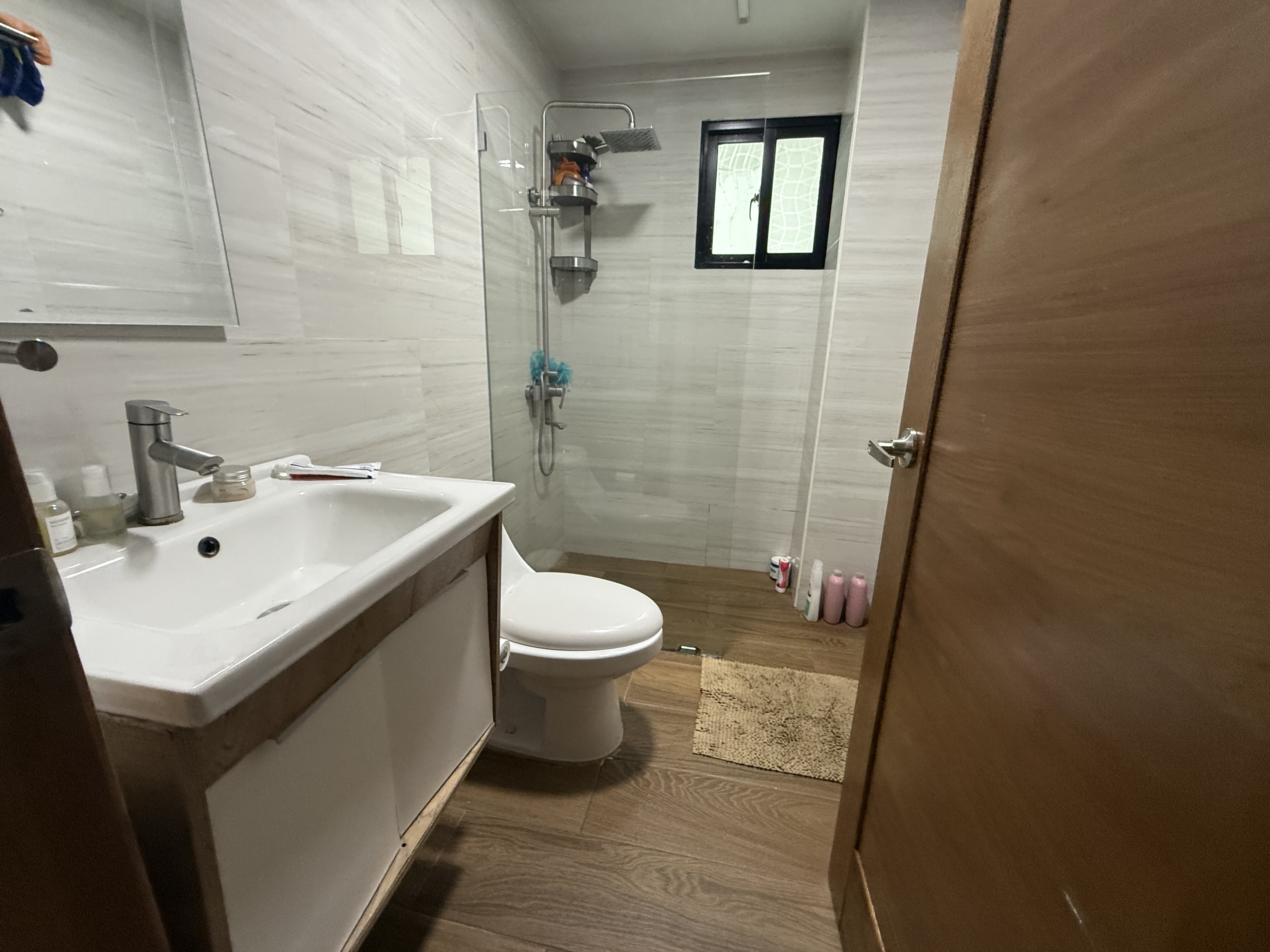 apartamentos - Vendo independencia klm 7 tercer nivel una hab 1.5 baños parqueo techado  3