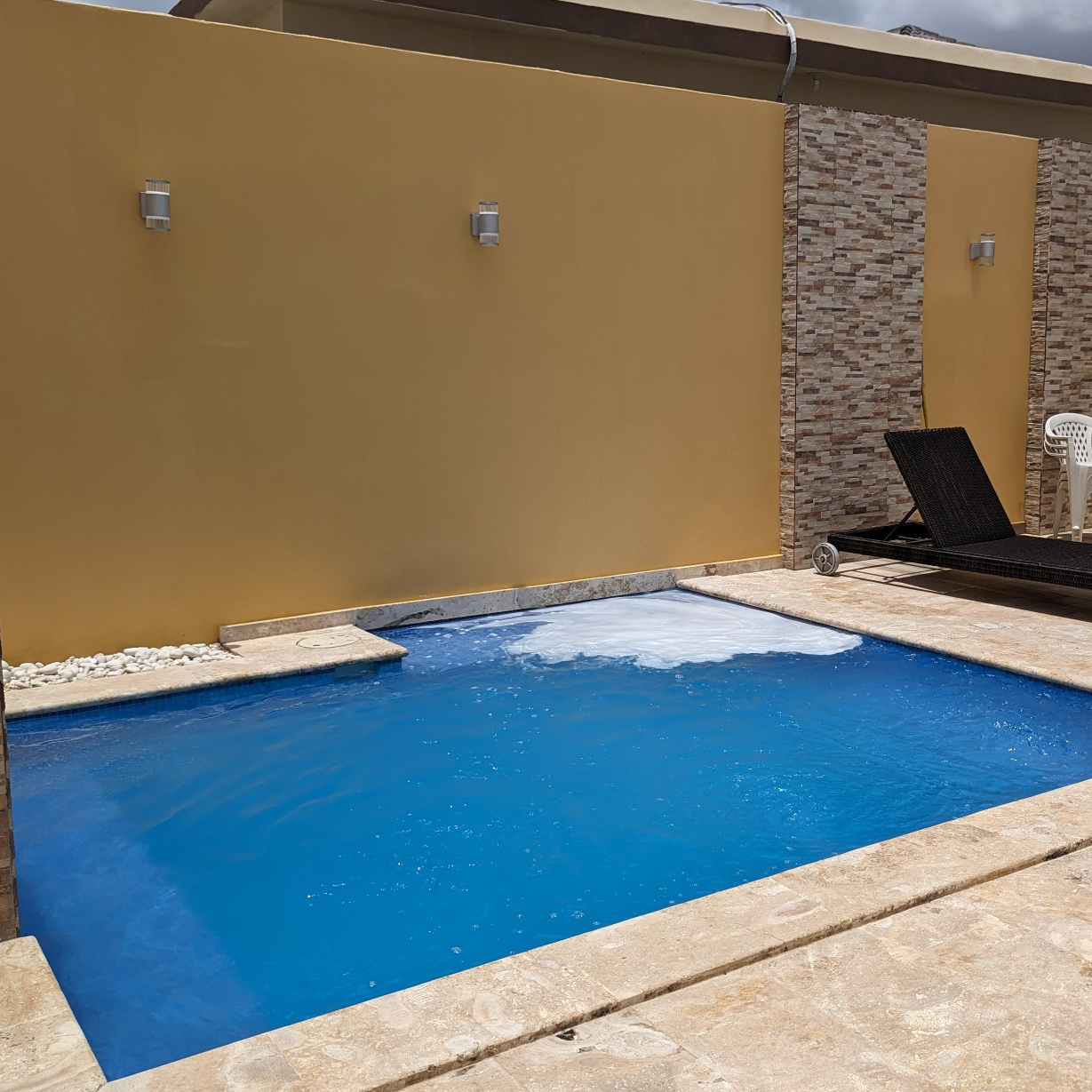 casas - Casa en Las Orquídeas con piscina 