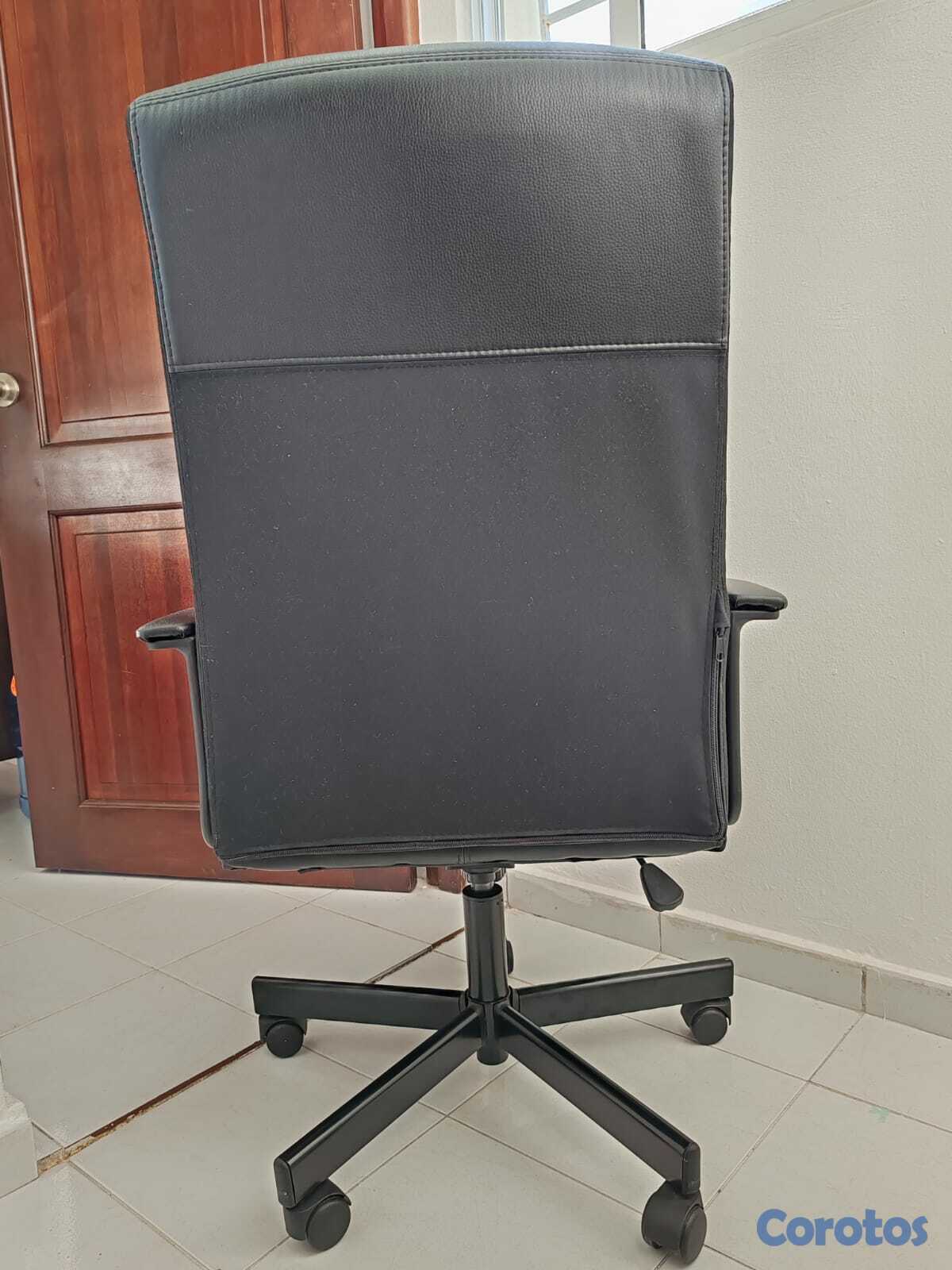 muebles y colchones - Vendo Silla para escritorio Millberget (Ikea), RD$ 5