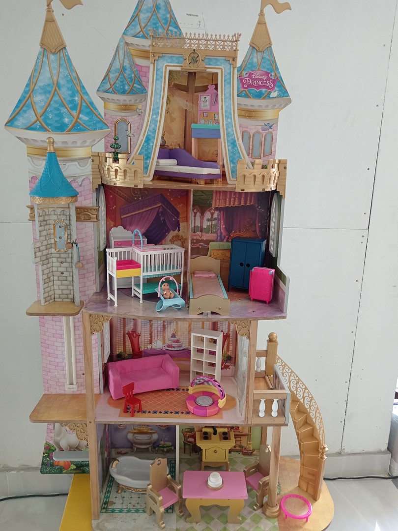 juguetes - Castillo de princesas con sus accesorios, y muñecas barbie se vende por separado 4