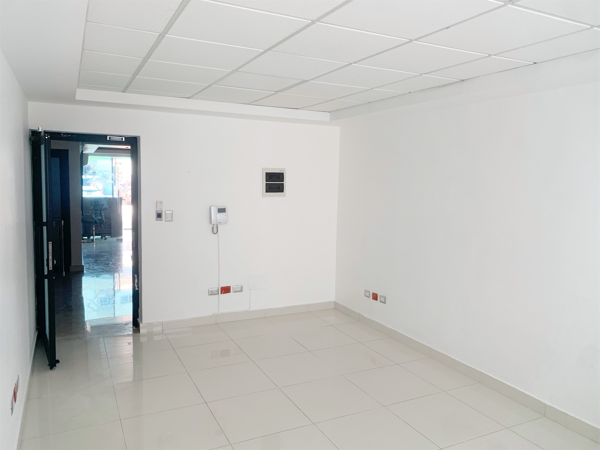 oficinas y locales comerciales - Local corporativo Prados 1