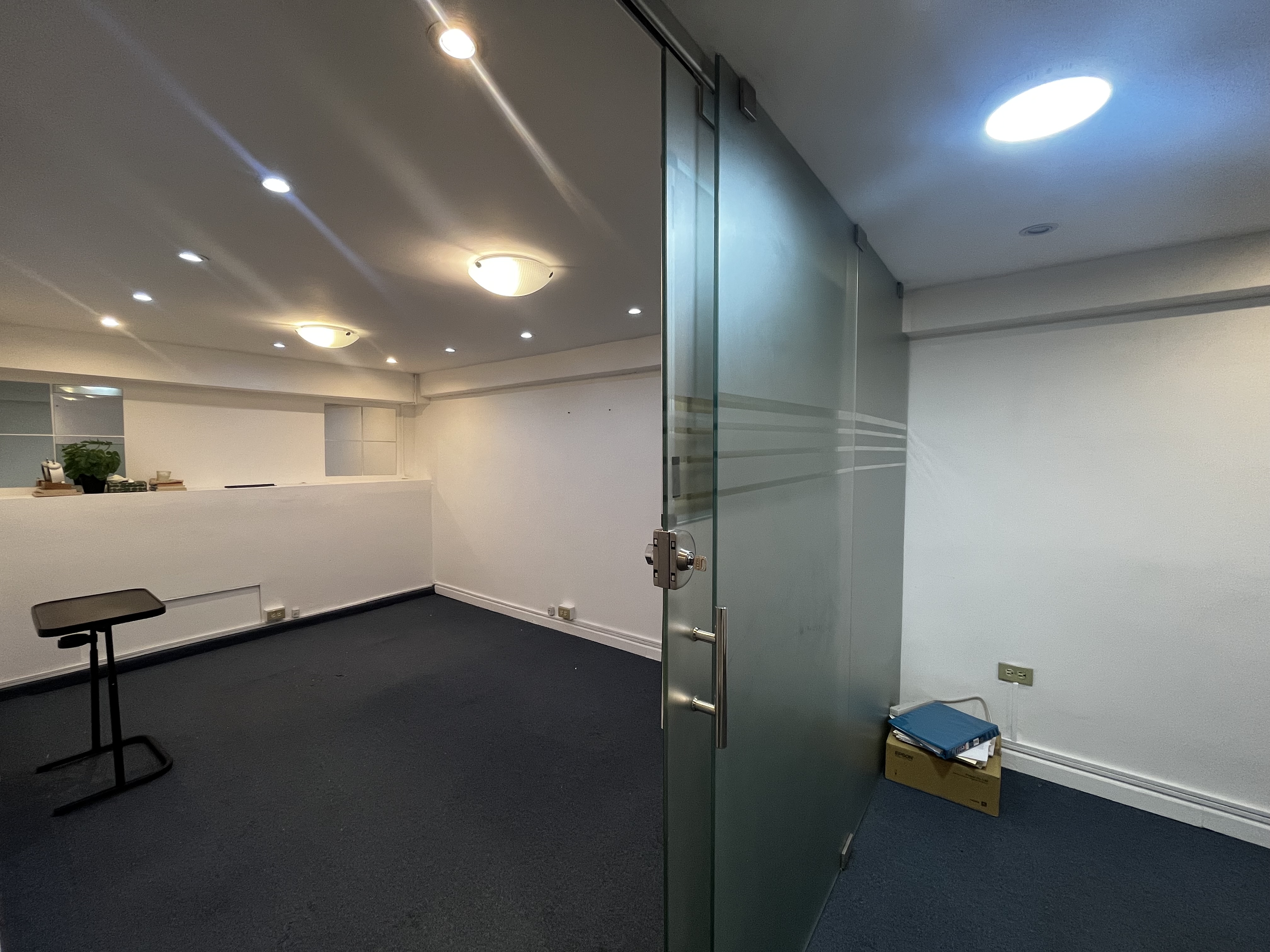 oficinas y locales comerciales - Oficina Alquiler Piantini De 48 M2 - tipo Duple  6