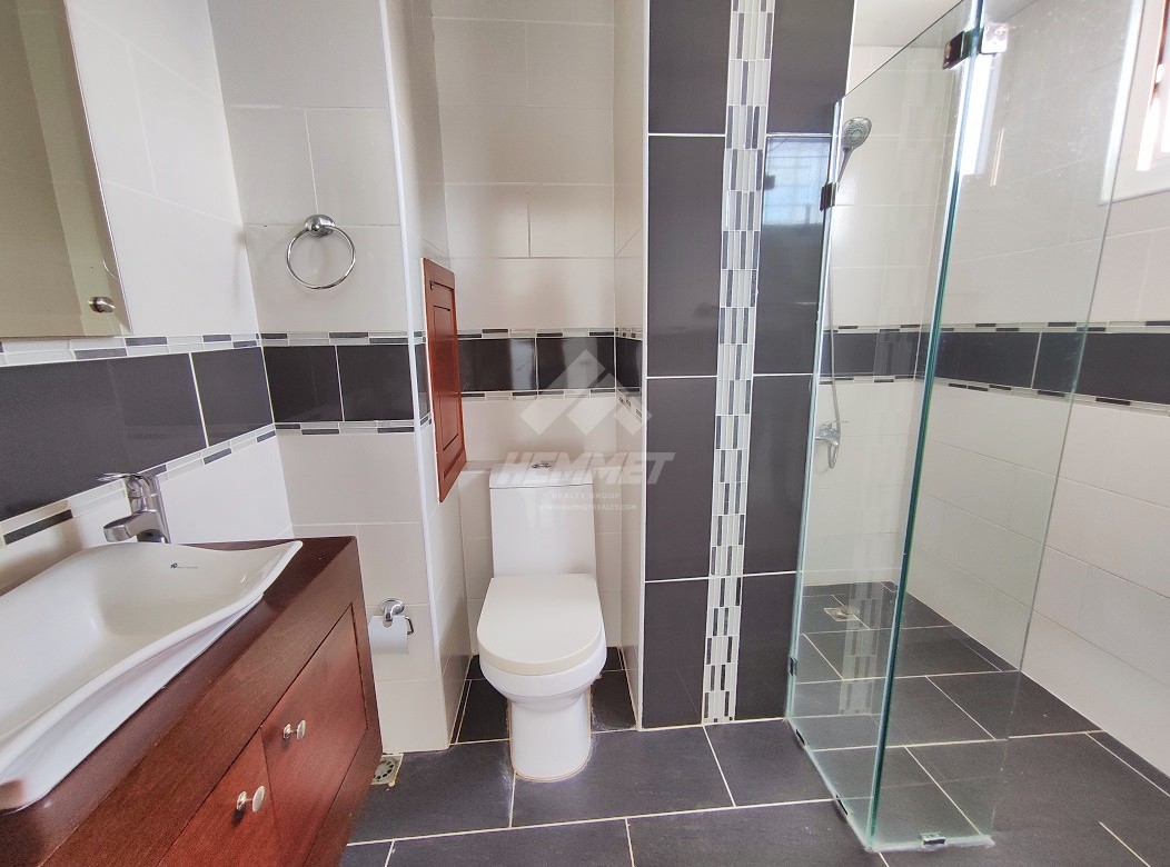 apartamentos - APARTAMENTO 230MTS2 CON ELEVADOR RINCON LARGO SANTIAGO  7