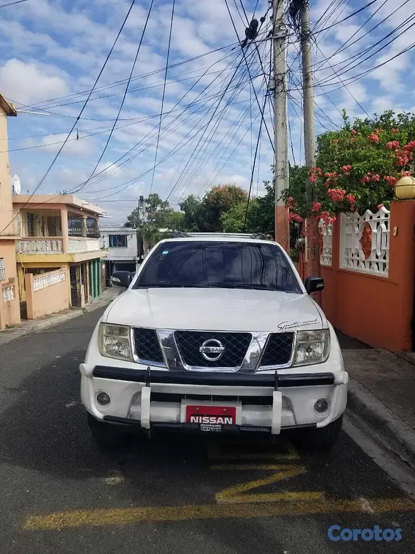 jeepetas y camionetas - Camioneta Nissan Navara 2009 6