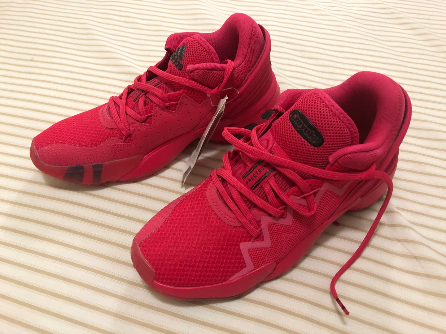 zapatos para hombre -  tenis ADIDAS CRAYOLA (Basketball Donovan Mitchell) NUEVOS
