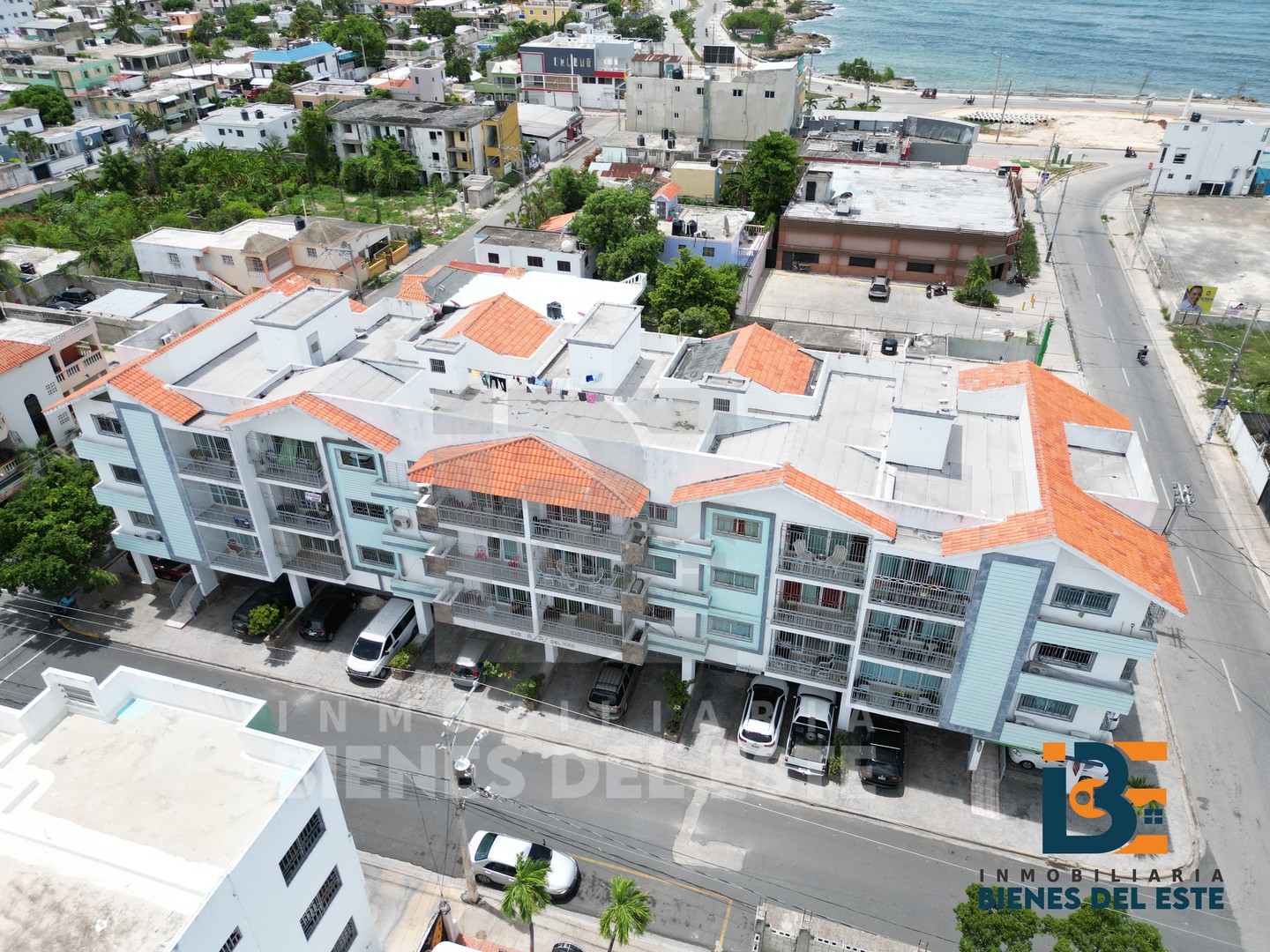 apartamentos - Se Renta Amplio Apartamento en Miramar Con Tres habitaciones con vista al Mar 1