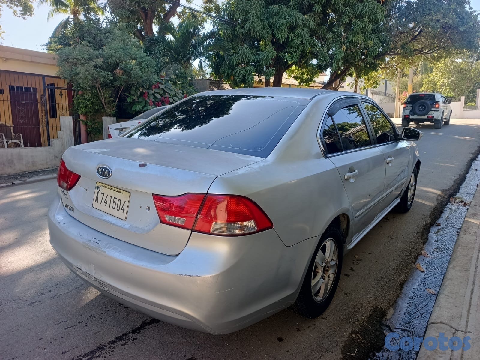 carros - KIA LOTZE  3