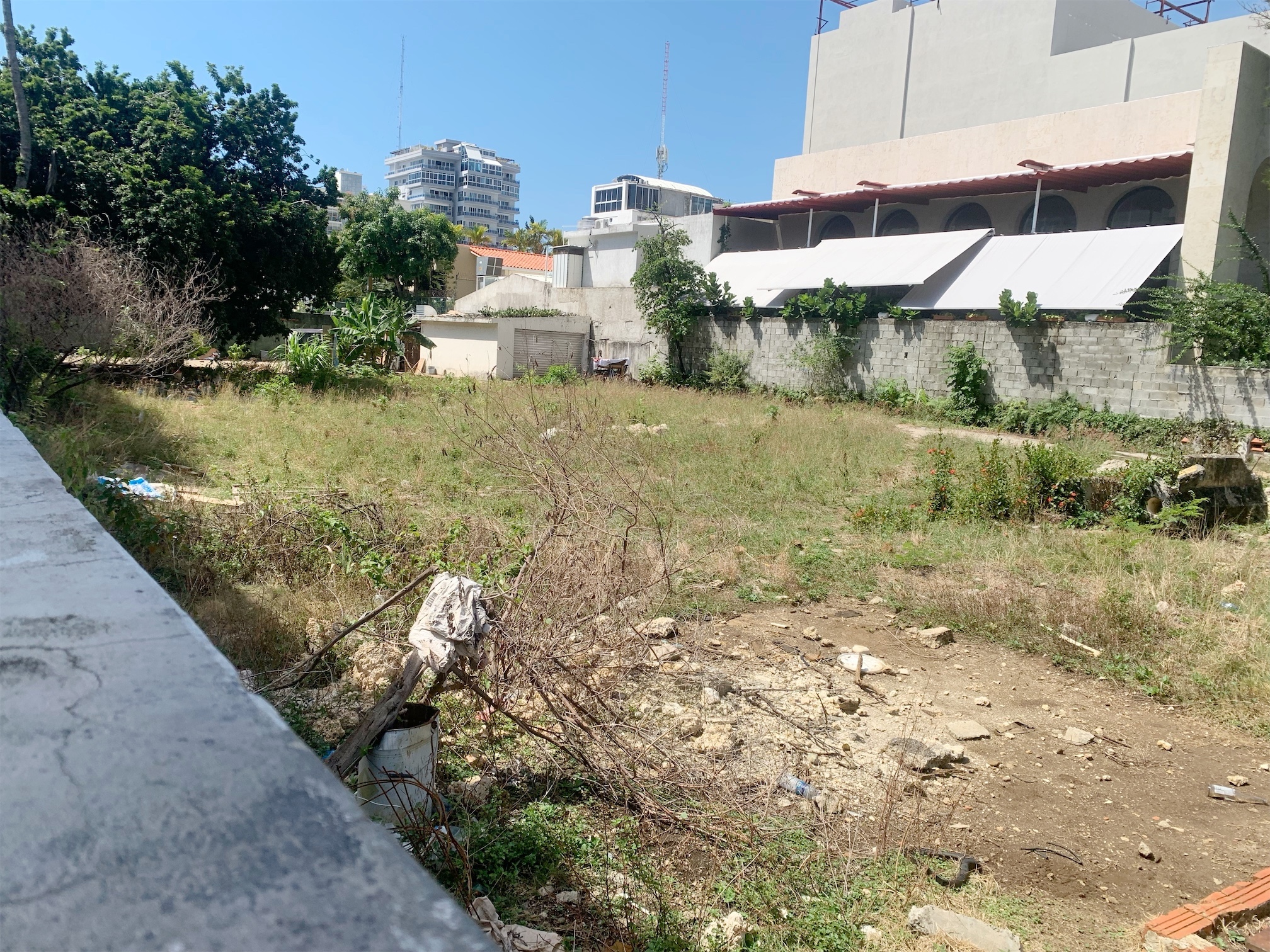 solares y terrenos - Solar en Piantini 1200 metros 6