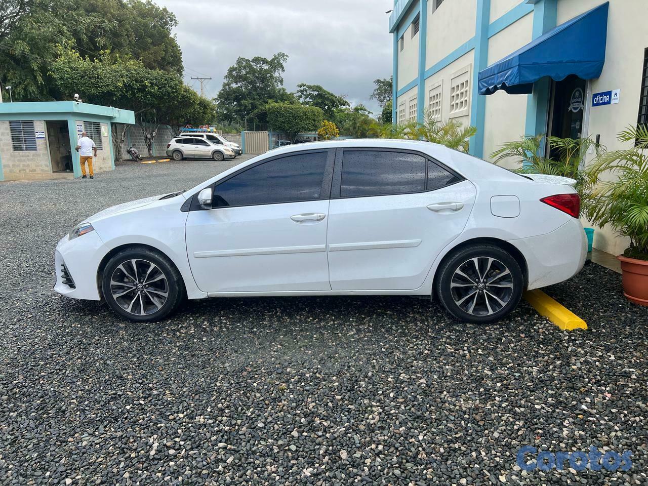 carros - Toyota Corolla XSE 2017 Blanco – Excelente Estado 9