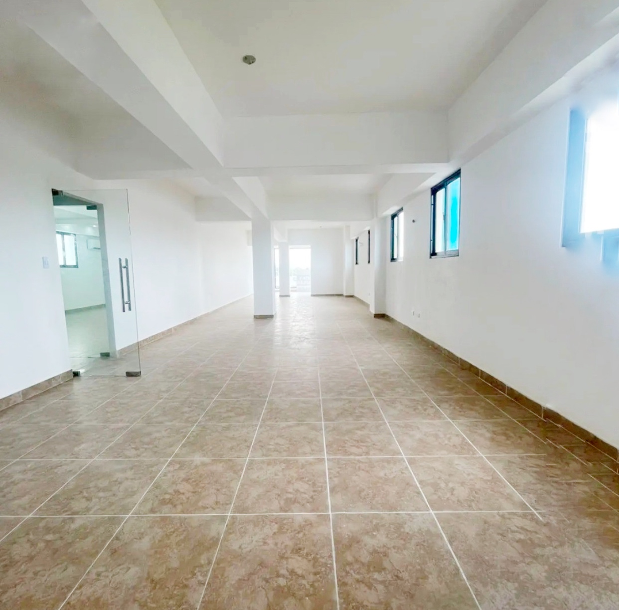 oficinas y locales comerciales - Propiedad en venta  3