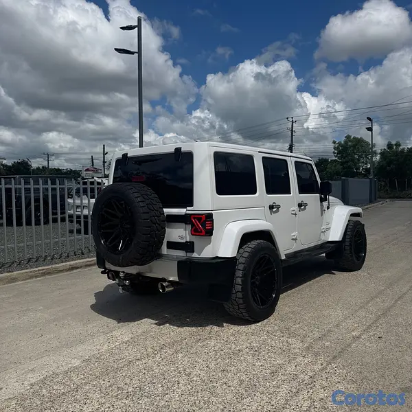 jeepetas y camionetas - Jeep Wrangler Sahara 2017 10