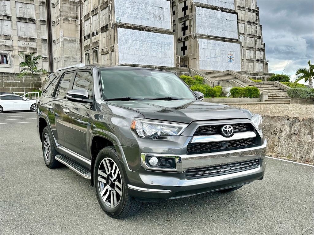 jeepetas y camionetas - Toyota 4 Runner Limited 2019 4x4 AWD (3 Filas asientos Terracota) AMERICANA