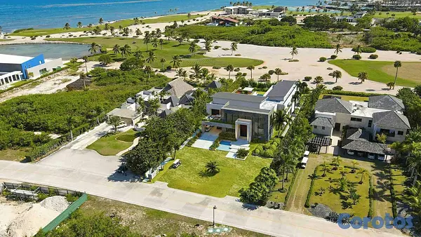 casas vacacionales y villas - MAJESTUOSA VILLA EN CAP CANA  3