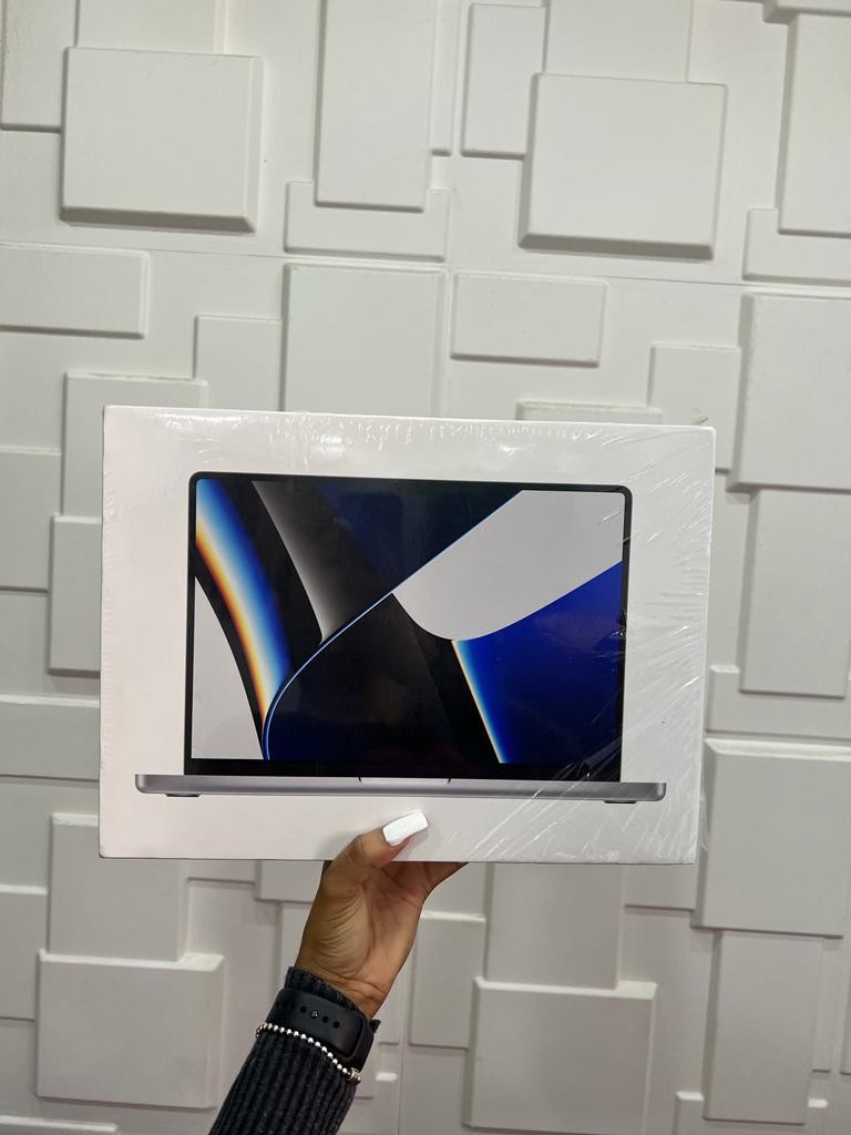 celulares y tabletas - MacBook Pro 2021 32GB RAM 1TB 