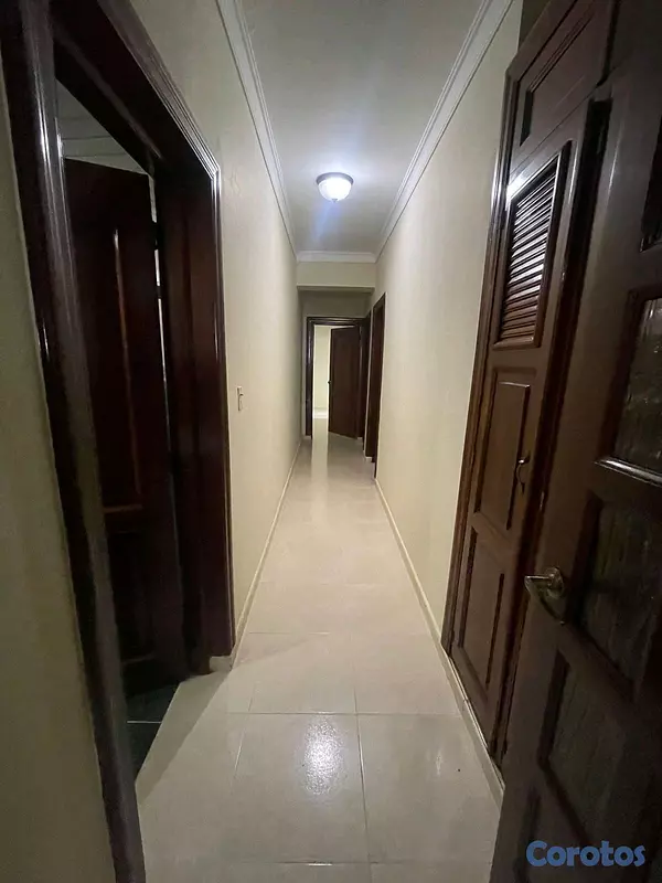 apartamentos - 3er nivel con ascensor en urb.Real 8