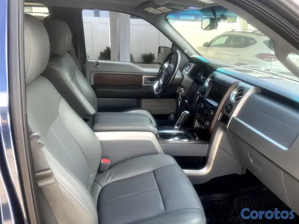 jeepetas y camionetas - Ford F150 Lariat 4WD 2014 4