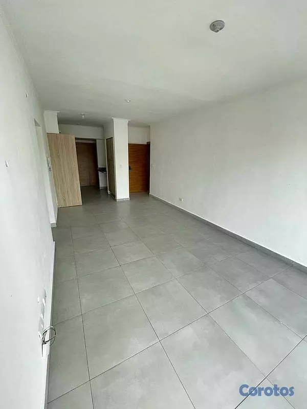 apartamentos - 🔵Alquilo Apartamento 8vo  piso Evaristo Morales  3