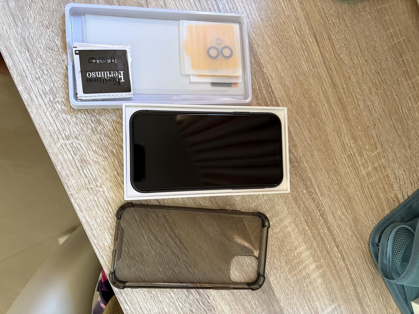 celulares y tabletas - Iphone negro 11 normal, 128gb, desbloqueado