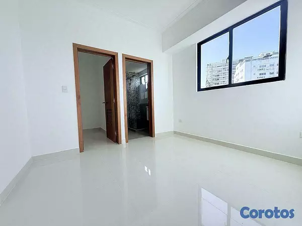 apartamentos - En Venta Apartamento con Terraza de 2 habitacion en Renacimiento 5