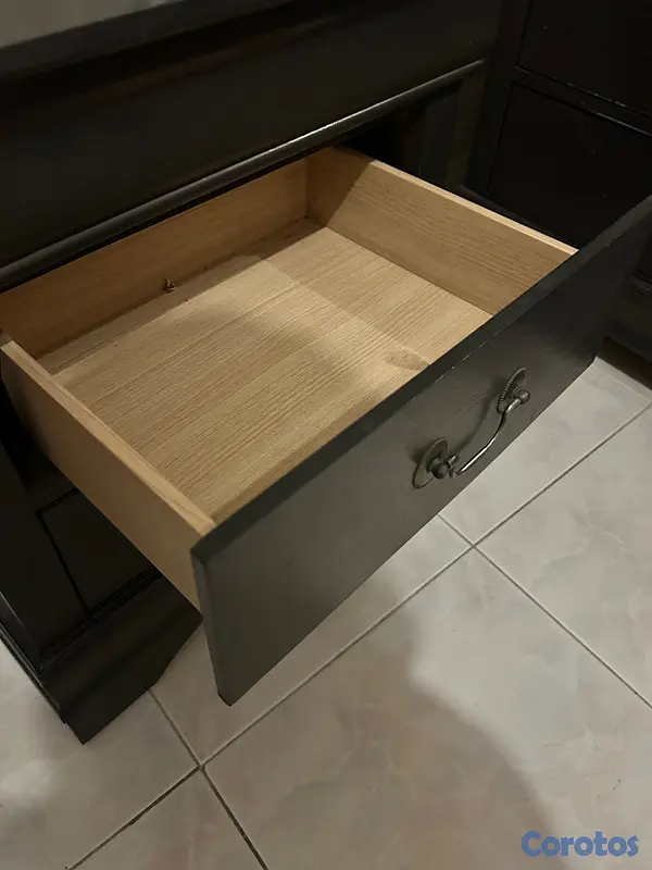 muebles y colchones - VENDO 2 MESAS DE NOCHE IMPORTADAS MADERA 2