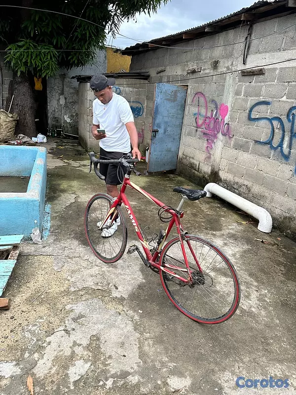bicicletas y accesorios - se vende Biscicleta de ruta Marca, JAMS EN EXCELENTE CONDICIONES  8