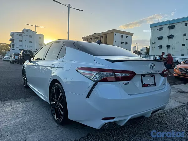 carros - Toyota Camry XSE 2019  5