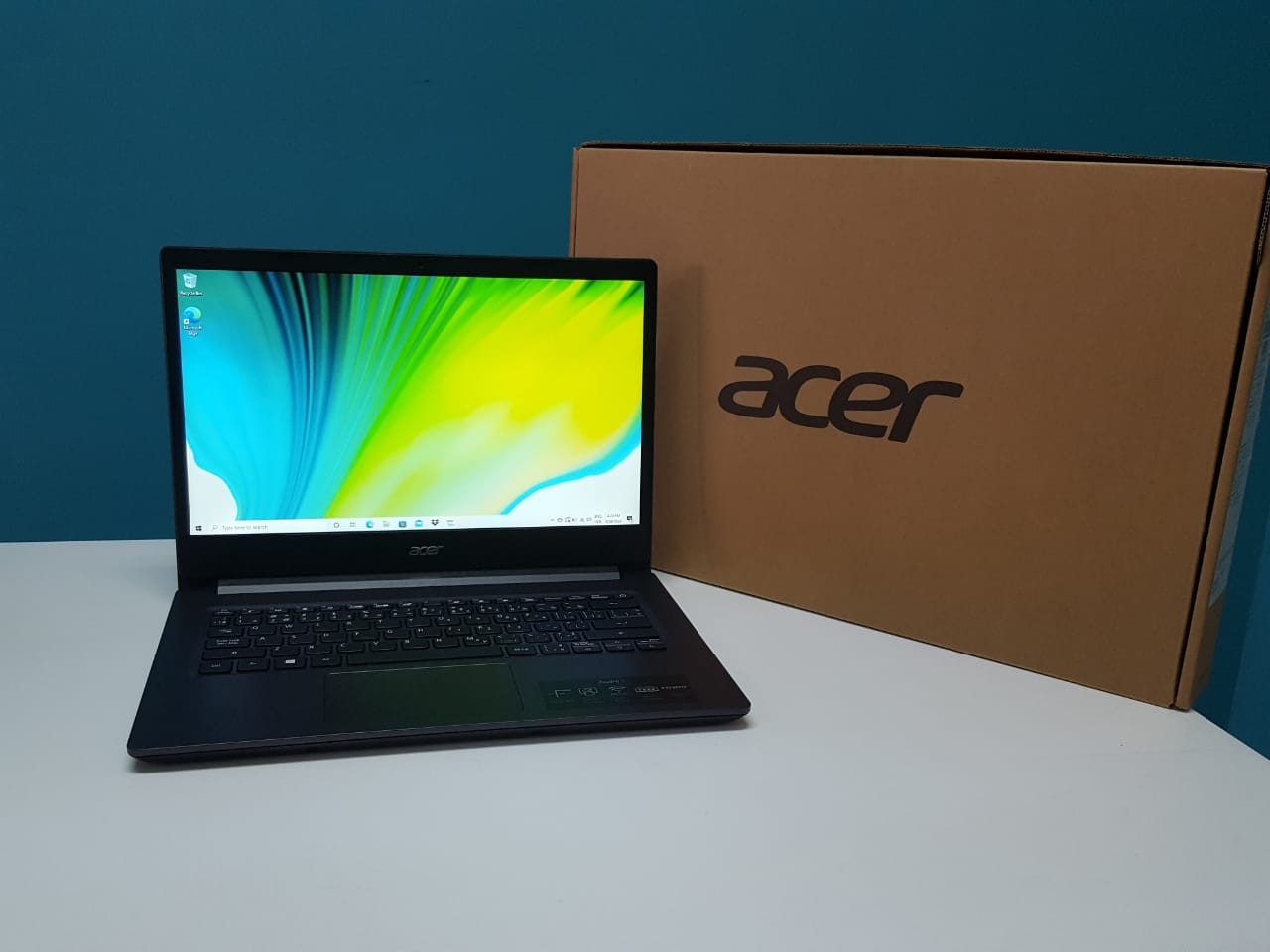 computadoras y laptops - Laptop, Acer Aspire 3 A314-22 / 10th Gen, AMD 3020e with Radeon Graphics / 4GB D
