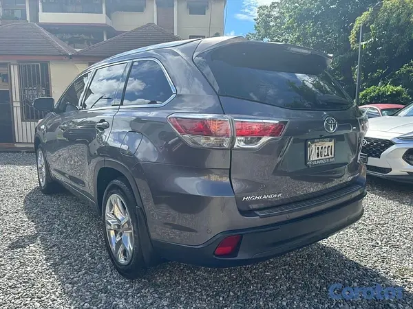 jeepetas y camionetas - Vendo Toyota Highlander Limited / Limited Platinum 2015 4