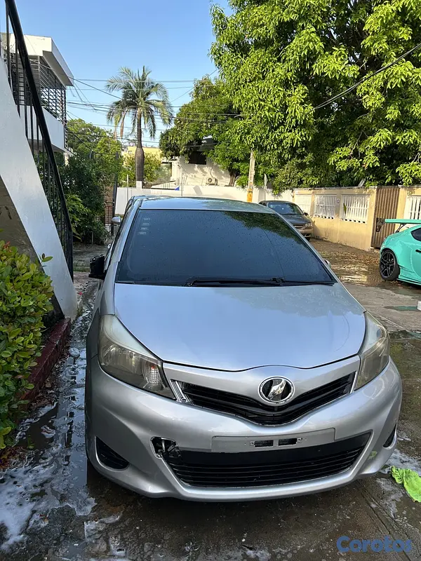 carros - Toyota vitz 2013 3