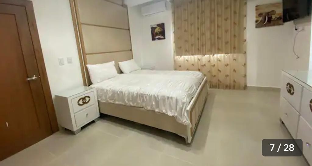 apartamentos - Se alquila apartamento amueblado en Evaristo Morales 6