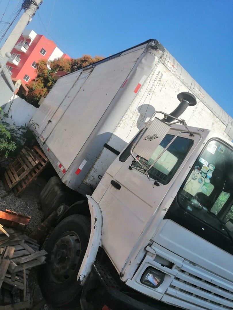 camiones y vehiculos pesados - VENDO DE OPORTUNIDAD CAMION 24 PIES  3