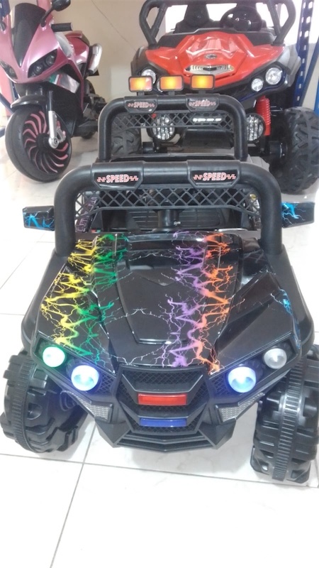 juguetes - Jeep para niños de 1-3 años con Luces música Puerto USB control remoto Nuevo