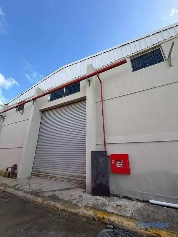 oficinas y locales comerciales - Nave en Alquiler, ubicada en San Isidro, Santo Domingo Este, ideal para almacén. 6
