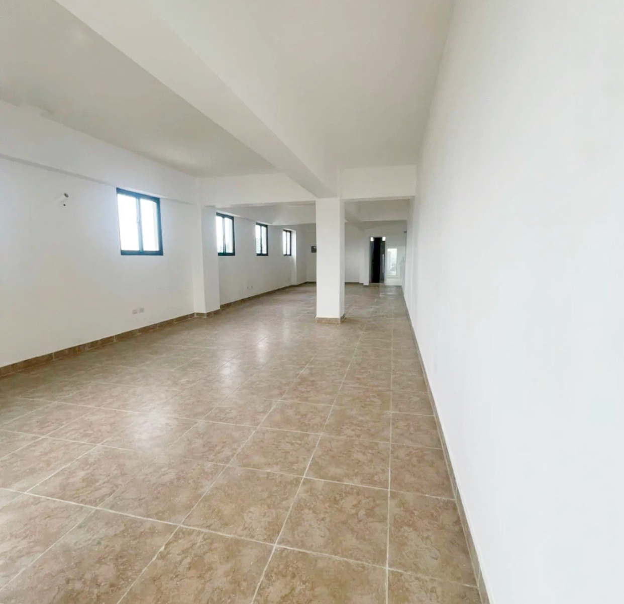 oficinas y locales comerciales - Propiedad en venta  4