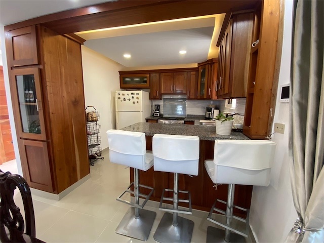 casas - Venta de casa en la autopista de san Isidro prado oriental Santo Domingo este 8