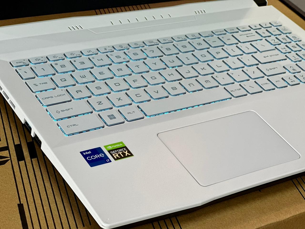 computadoras y laptops - LAPTOP GAMER MSI SWORD15 i7 11VA. GEN.  3
