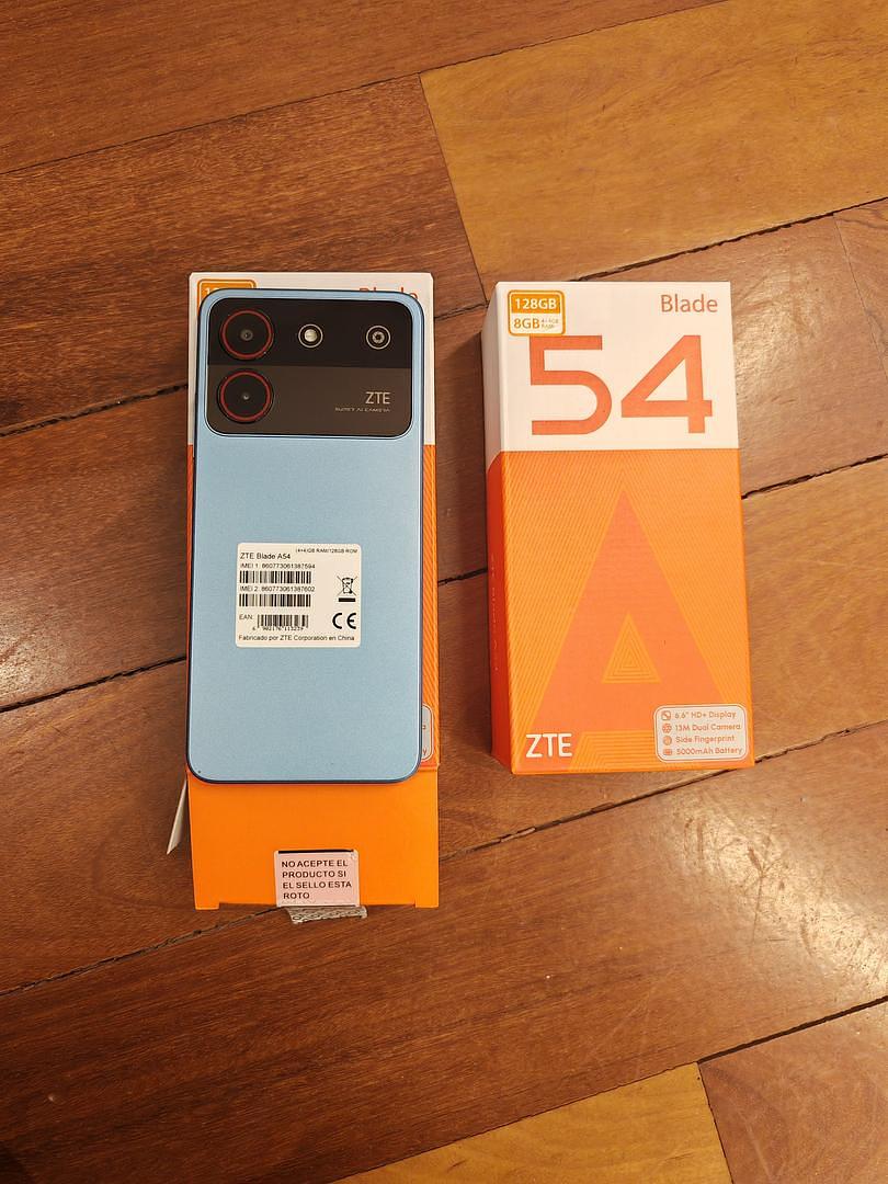 celulares y tabletas - ZTE  1