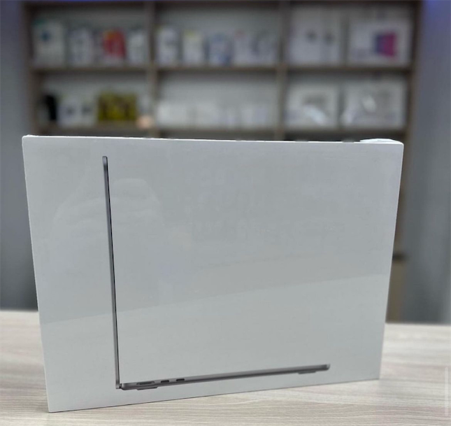 computadoras y laptops - MacBook Pro M2 13” 256GB RAM 8GB Nuevas Selladas