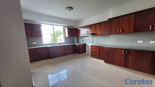 apartamentos - Apartamento en venta en el Sector El Condado, de 3 habitaciones 4