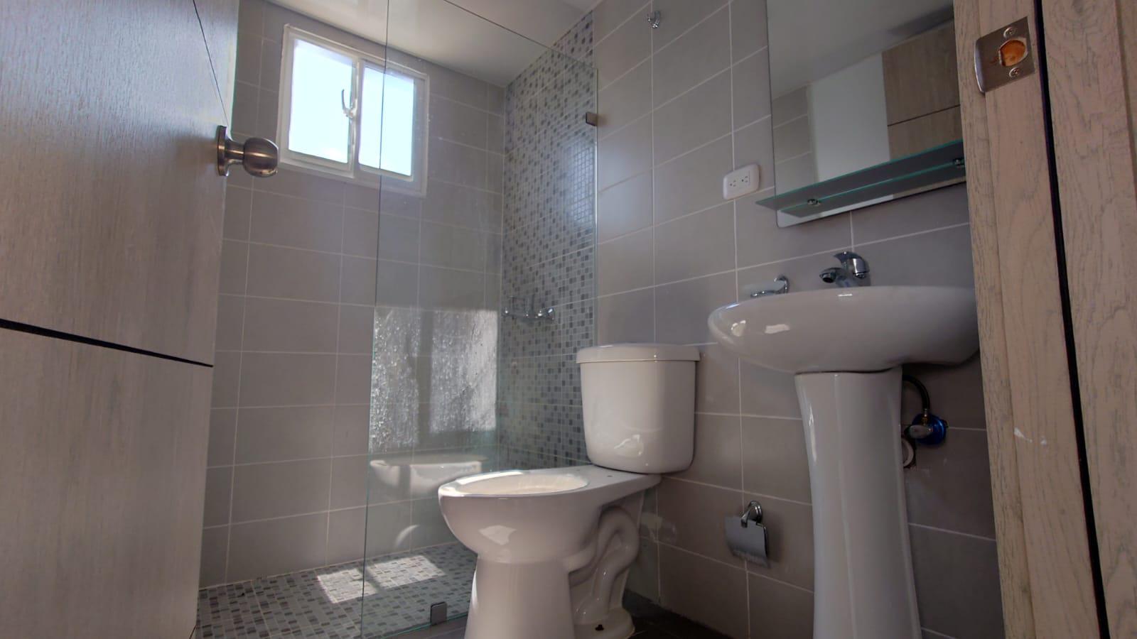 apartamentos - Apto en venta en Jacobo Majluta 8