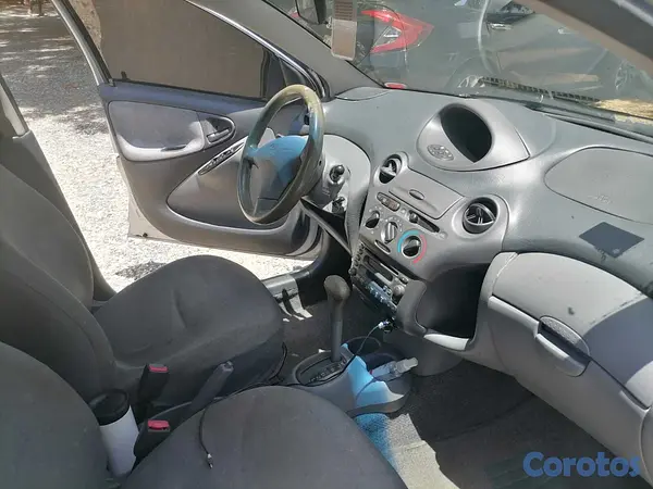 carros - VENDO TOYOTA VITZ EN EXCELENTE CONDICIONES! 5